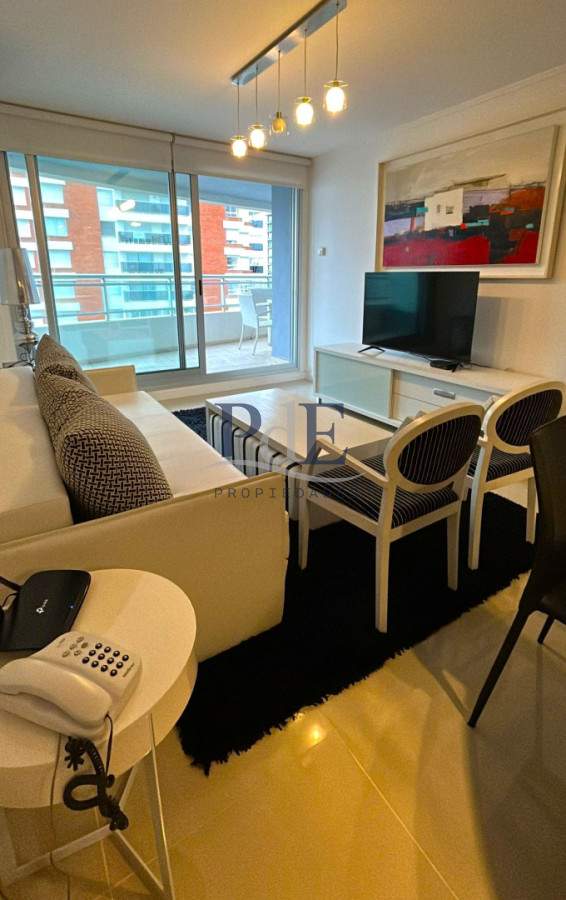 Apartamento en venta sobre Av. Chiverta | Punta del Este