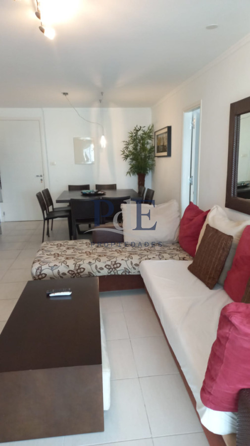 Apartamento a 50 metros de Playa Brava - Imagen 1