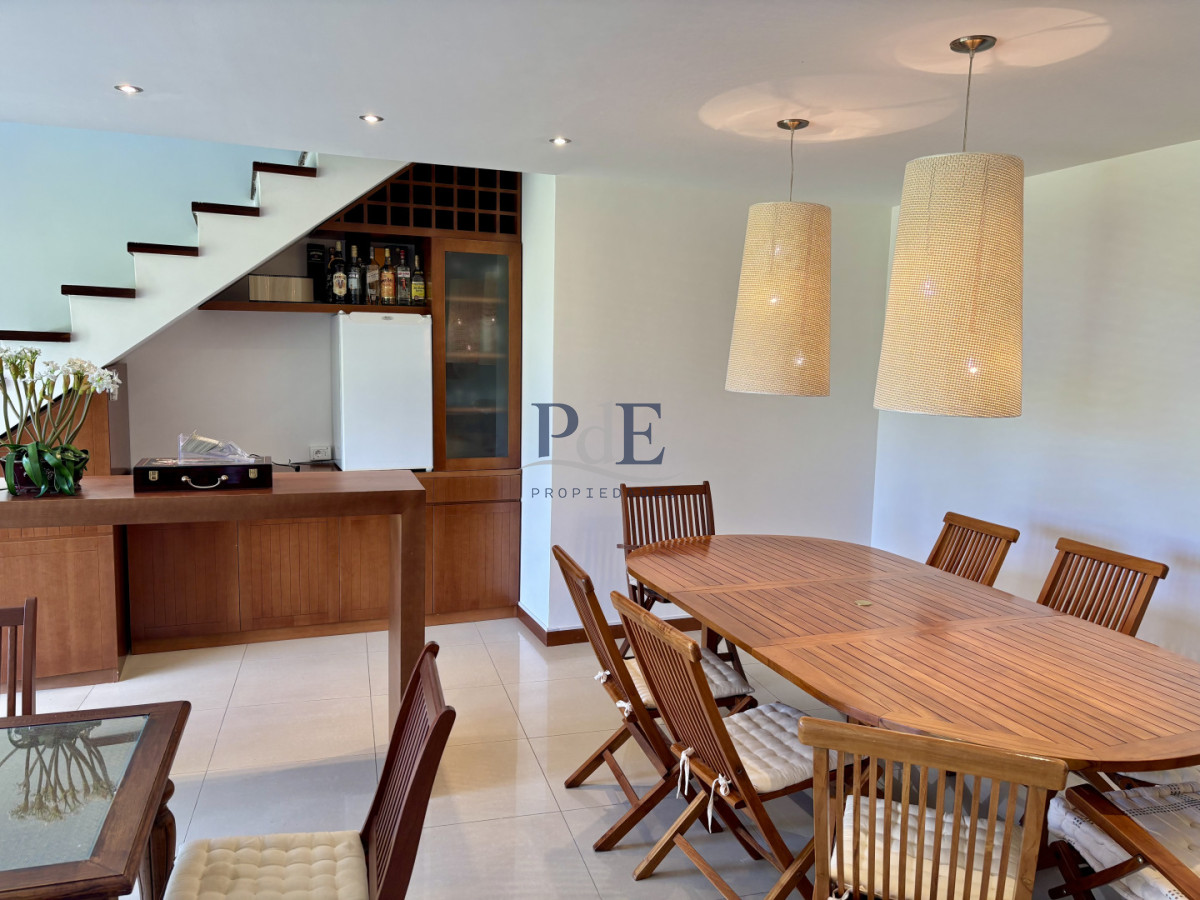 Dúplex tipo casa frente al mar | 3 suites + dependencia | Barbacoa cerrada privada - Imagen 3