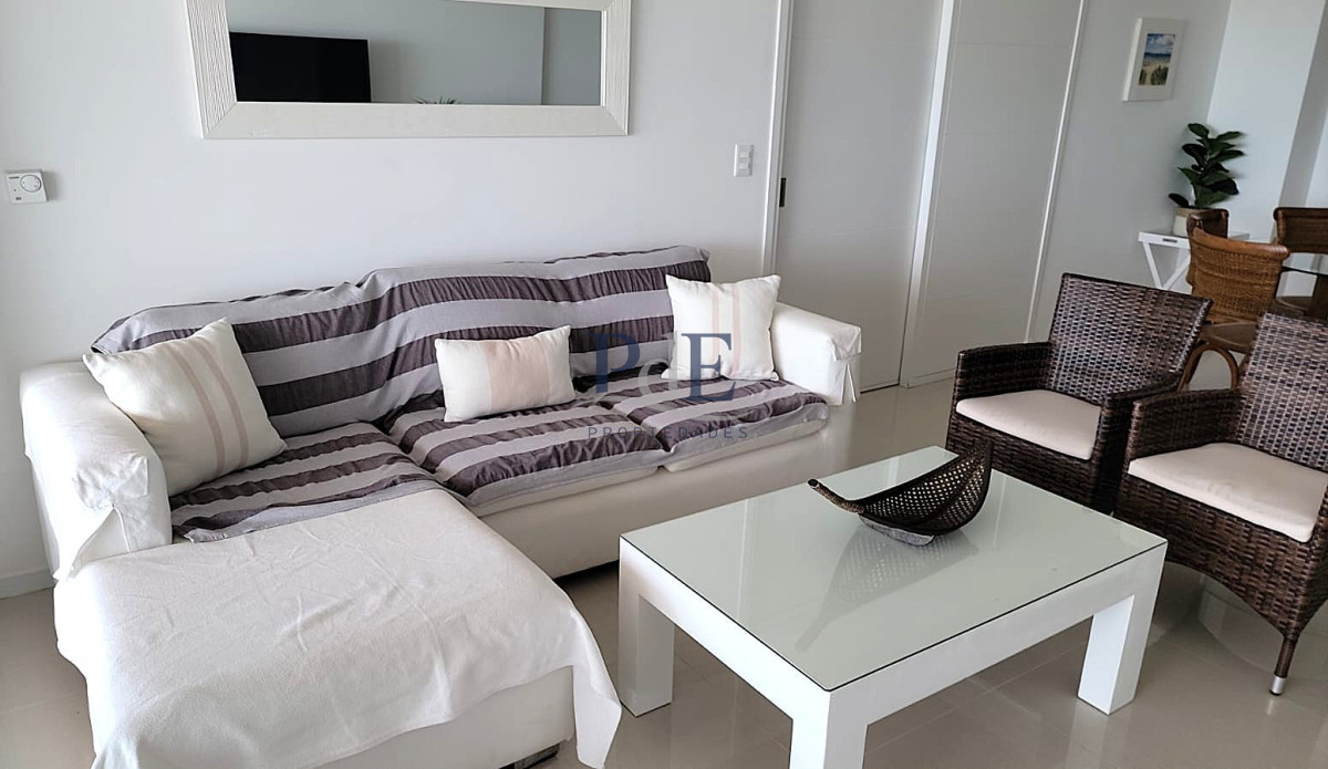 Apartamento con vista a Playa Brava!! - Imagen 3