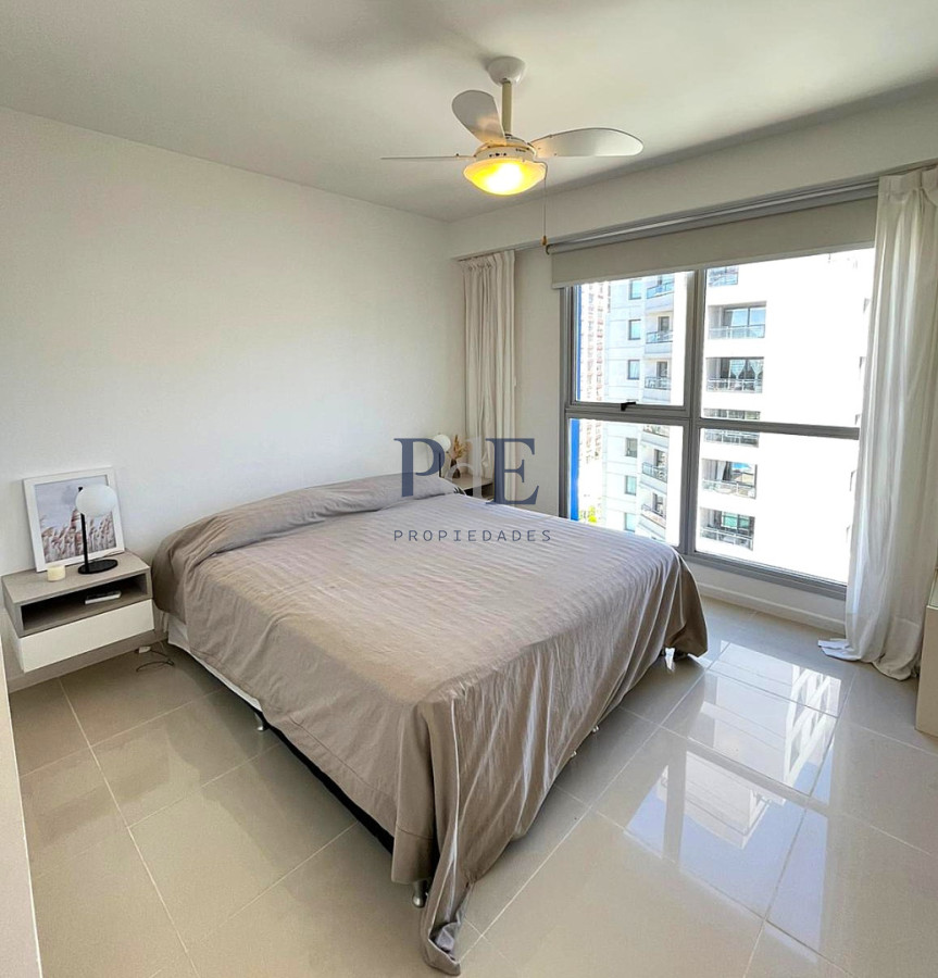 Apartamento a dos cuadras de Playa Brava - Imagen 9