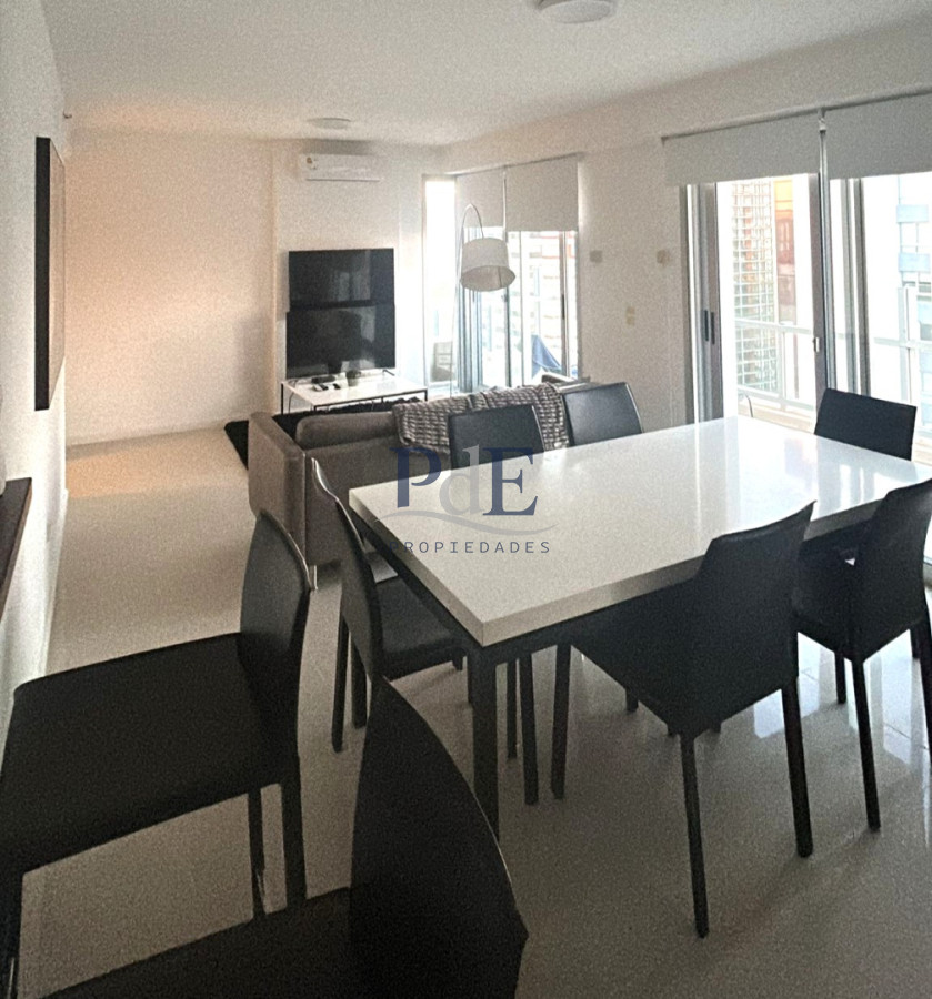 Apartamento de 3 dormitorios disponible en diciembre - Imagen 1