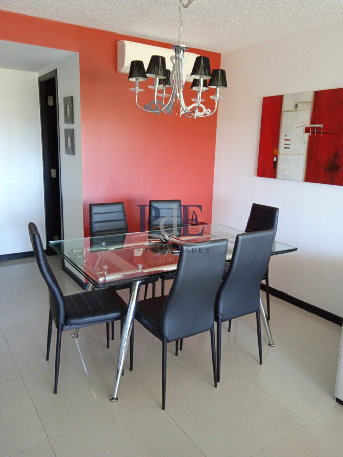 Apartamento pasante en venta en Playa Mansa - Imagen 23