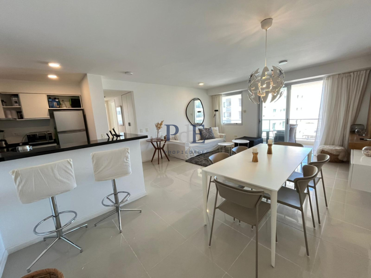 Apartamento a dos cuadras de Playa Brava - Imagen 2