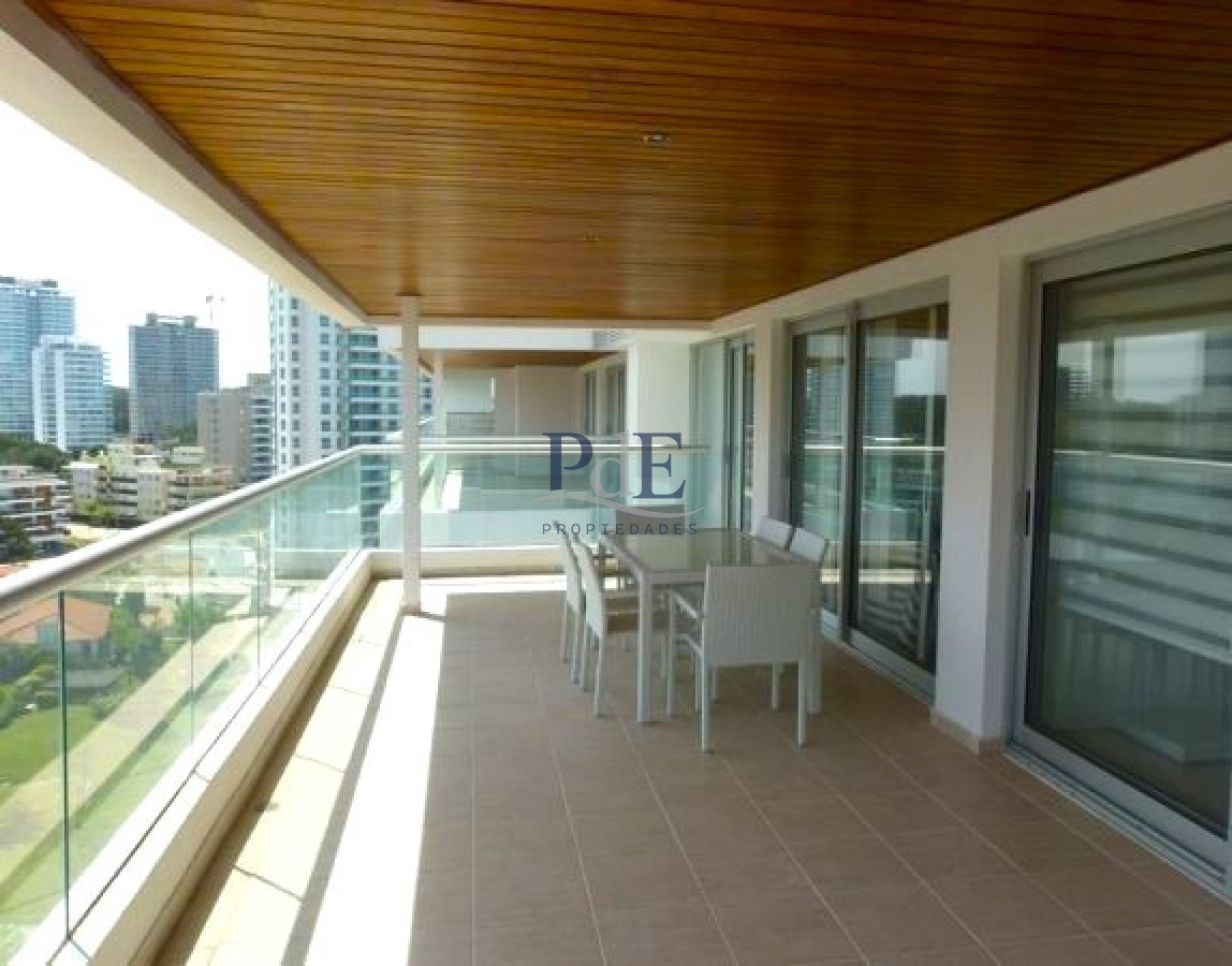 Apartamento disponible en alquiler temporario - Imagen 3