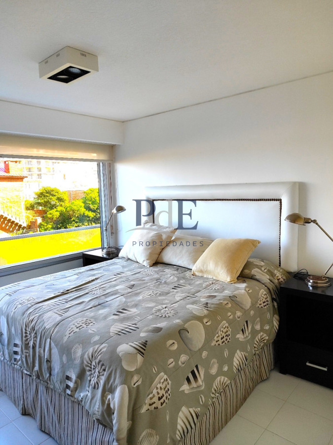 Apartamento con Vista a Playa Brava - Imagen 4