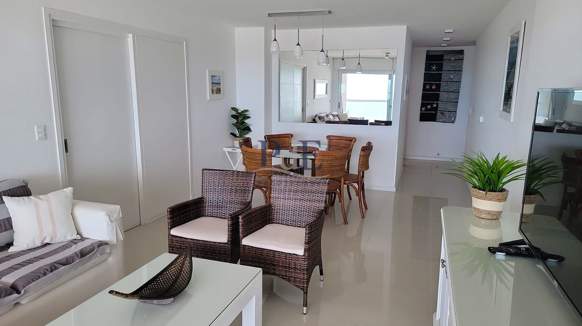 Apartamento con vista a Playa Brava!! - Imagen 4