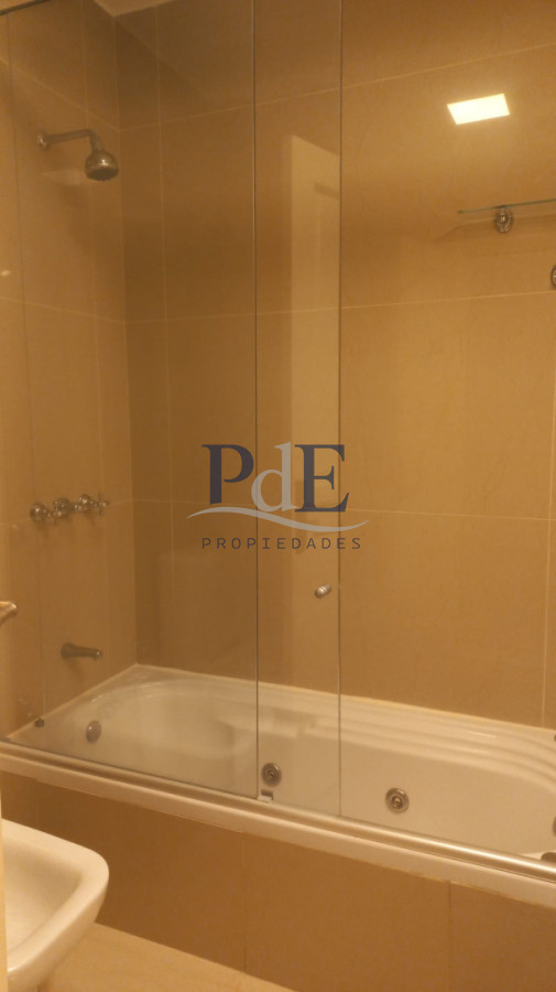 Excelente PentHouse en venta, en una de las zonas mas codiciadas de Punta del Este!!!! - Imagen 13