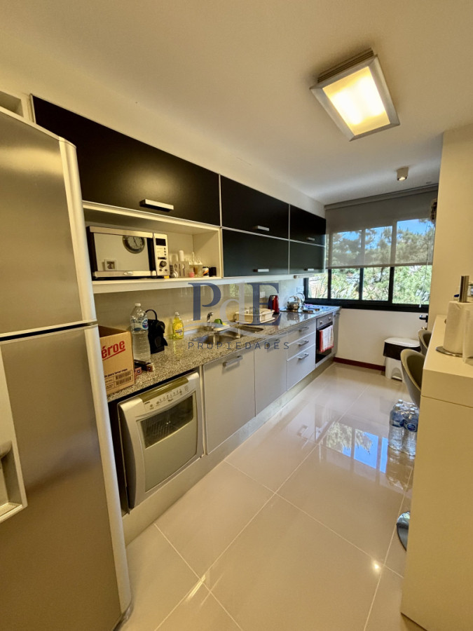 Dúplex tipo casa frente al mar | 3 suites + dependencia | Barbacoa cerrada privada - Imagen 11