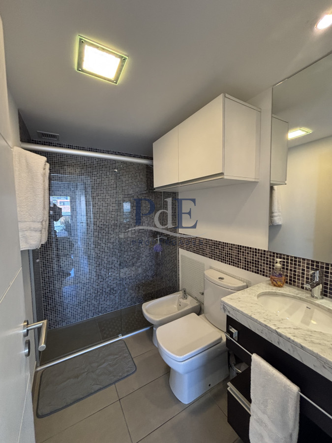 Apartamento en Venta a 50 metros de Playa Brava - Imagen 8