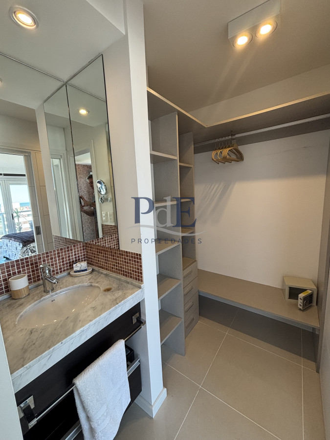 Apartamento en Venta a 50 metros de Playa Brava - Imagen 9