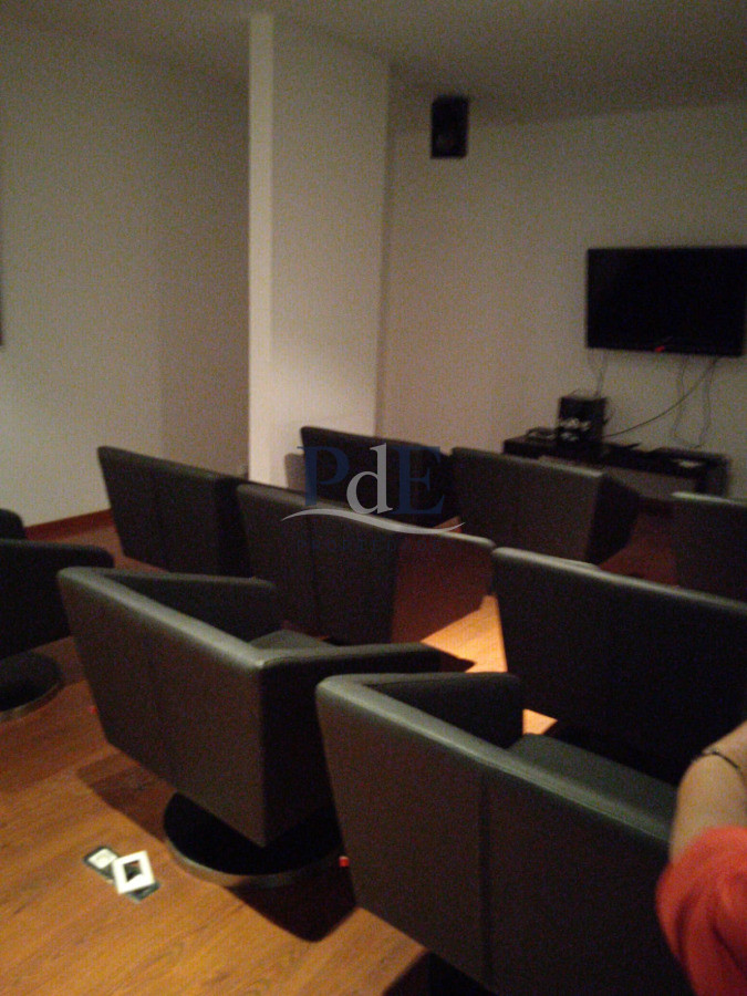 Apartamento pasante en venta en Playa Mansa - Imagen 8