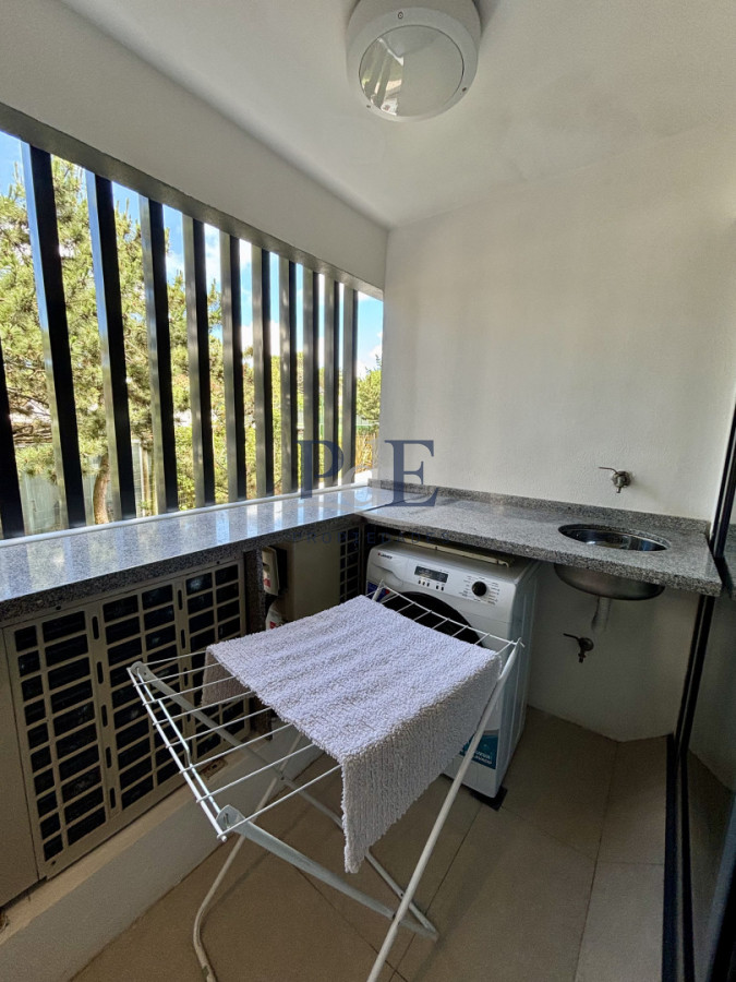 Dúplex tipo casa frente al mar | 3 suites + dependencia | Barbacoa cerrada privada - Imagen 10