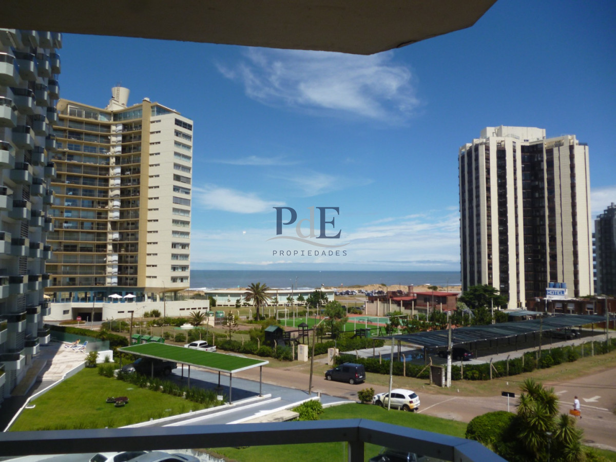 Apartamento en Venta sobre Avda. Chiverta - Imagen 1