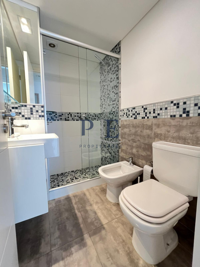 Apartamento a dos cuadras de Playa Brava - Imagen 7