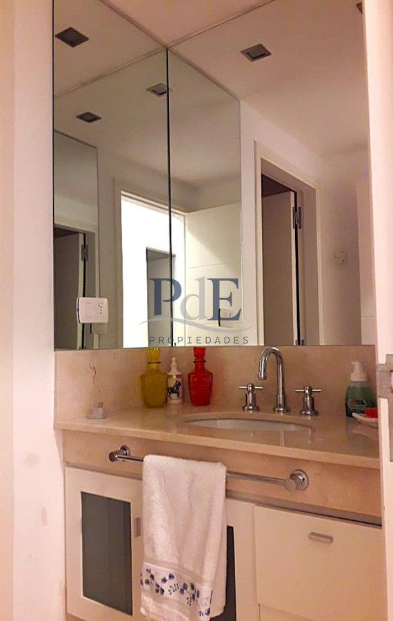 Amplio apartamento en alquiler temporario - Imagen 9