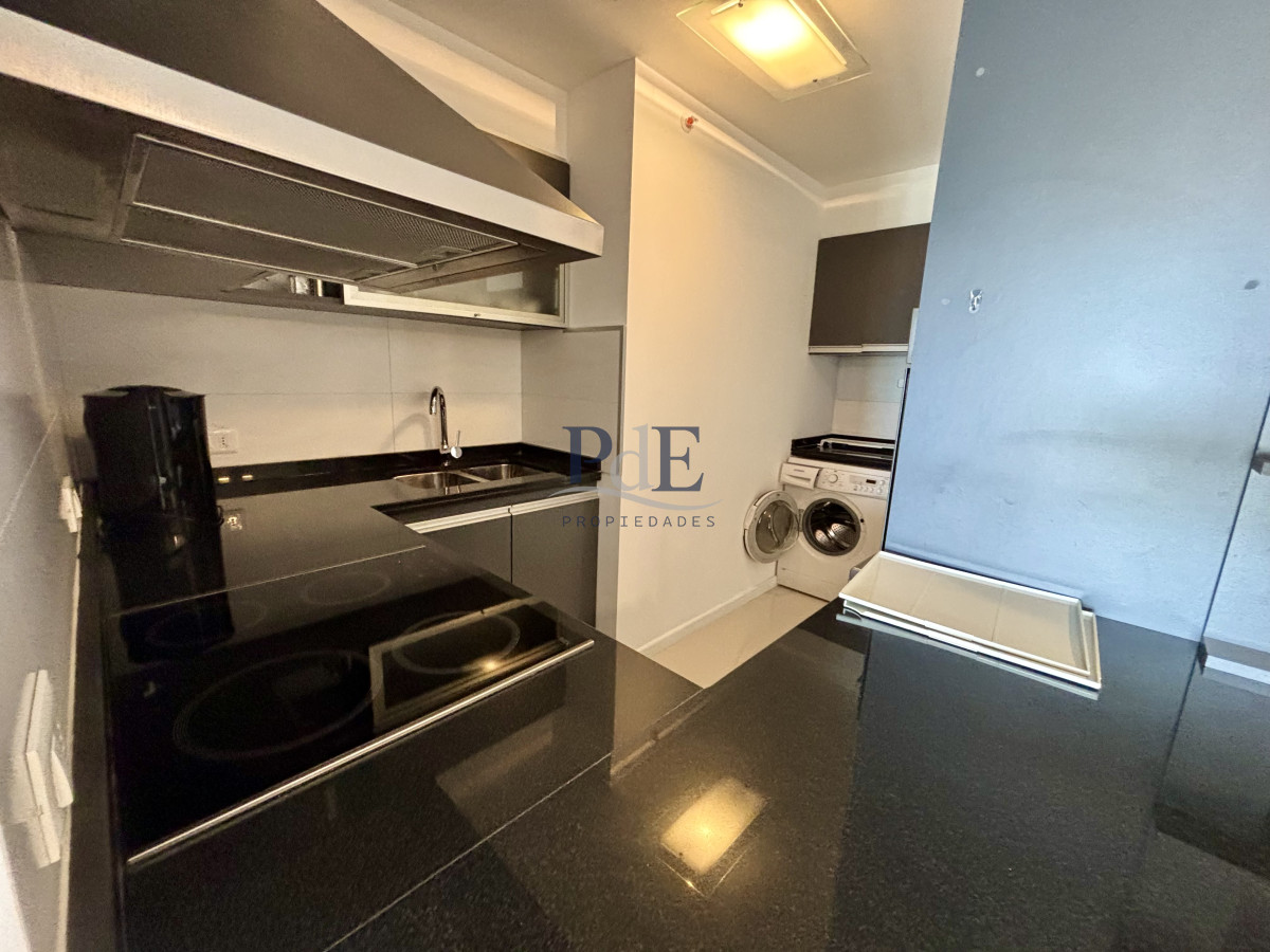 A pasos del mar apartamento disponible en alquiler ANUAL! - Imagen 8