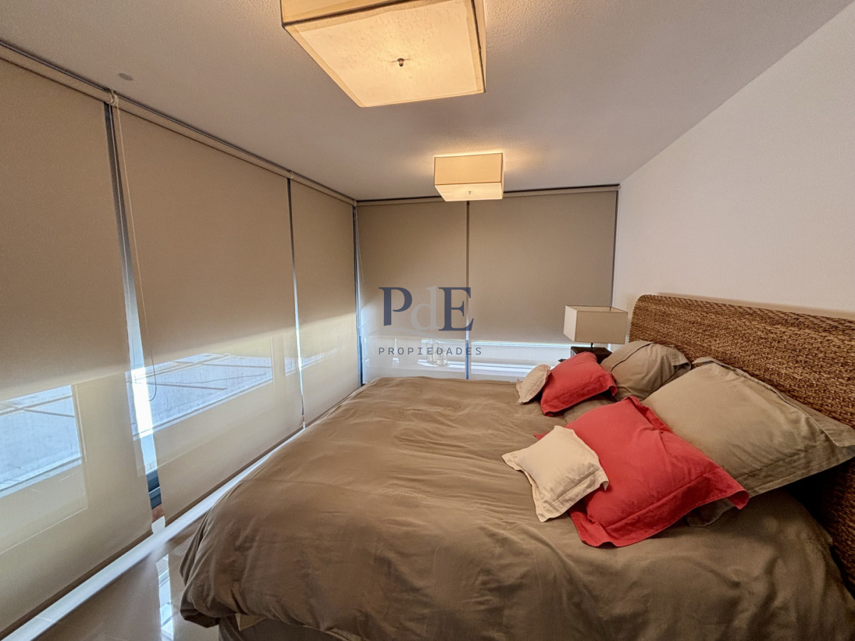 Dúplex tipo casa frente al mar | 3 suites + dependencia | Barbacoa cerrada privada - Imagen 16