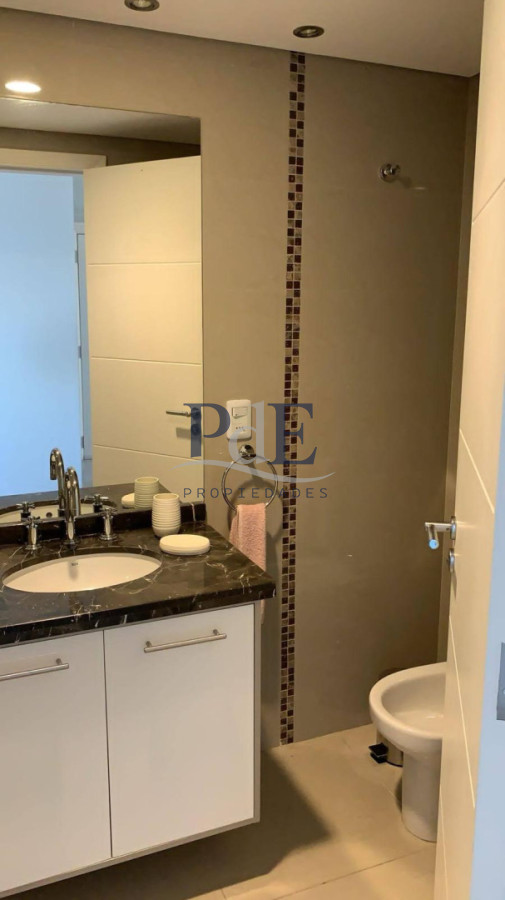 Apartamento en Casino Tower en alquiler temporario!! - Imagen 12