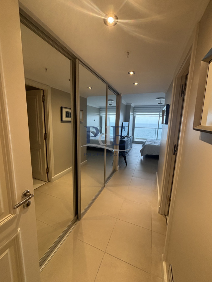 Le Parc II | Panorámico | 2D Suite + Dep. Frente al mar en Playa Brava - Imagen 14