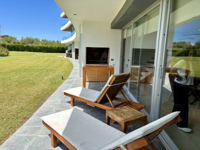 Dúplex tipo casa frente al mar | 3 suites + dependencia | Barbacoa cerrada privada