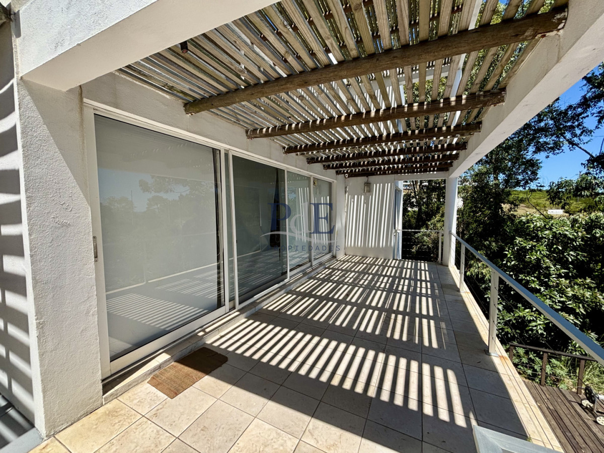 Casa en venta en Punta Ballena. Con vista al Mar. - Imagen 9