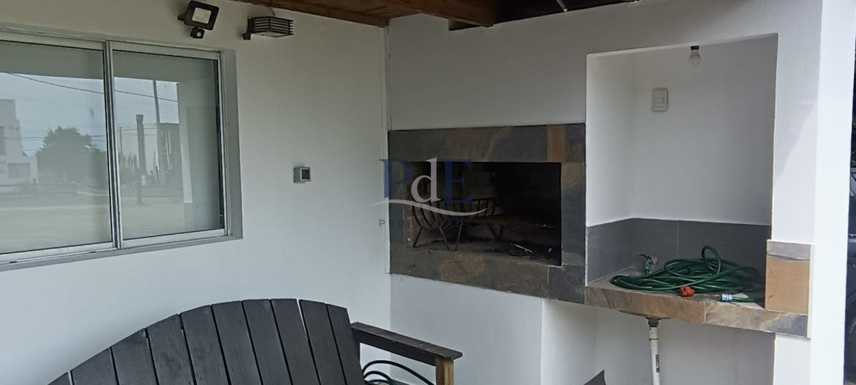 Casa 2 Dorm +  Depto de Huéspedes 2 dorm. a pasos del Mar Brio Buenos Aires - Imagen 2