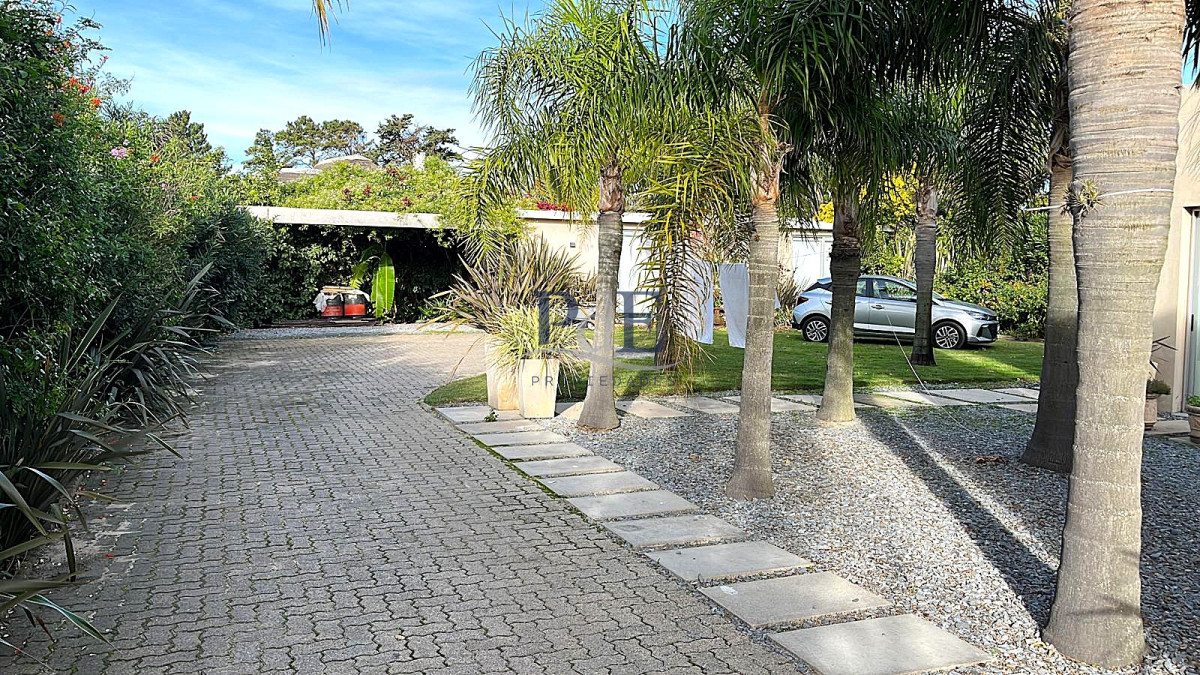 Casa en venta con vista a Laguna del Diario - Imagen 3