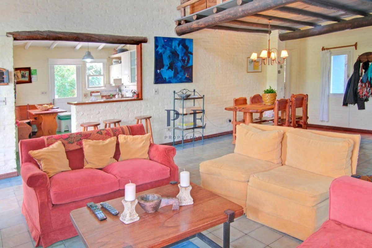 El Tesoro | Casa en Venta de 3 Dormitorios con Piscina - Imagen 8