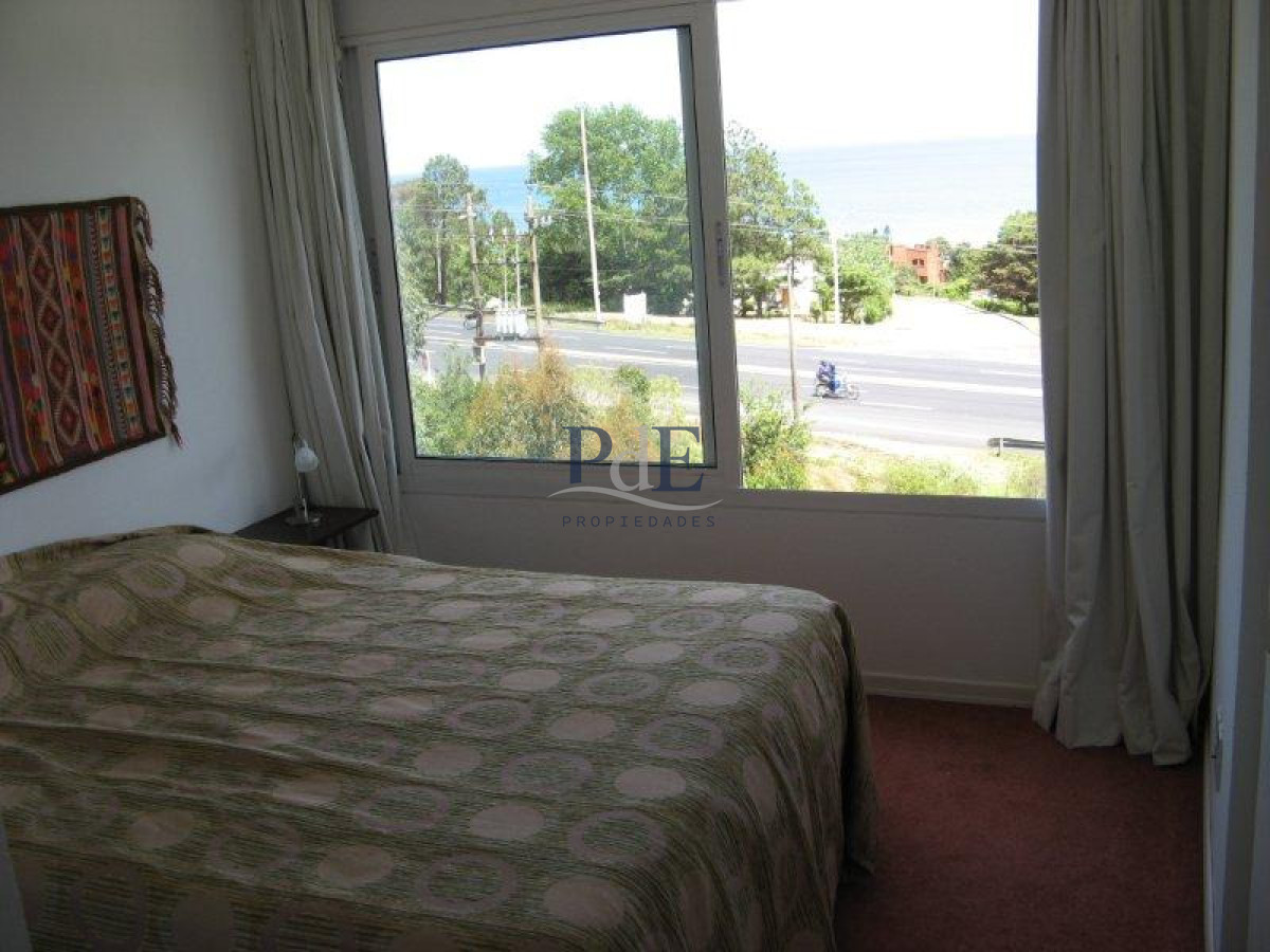 Casa en venta en Punta Ballena. Con vista al Mar. - Imagen 21