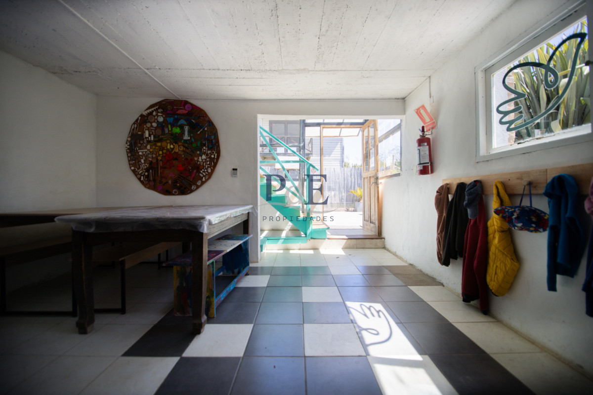 Casa en venta y alquiler | 10 dormitorios, 6 baños y 1.200 m² de terreno. Ubicación: El Chorro, Punta del Este - Imagen 3
