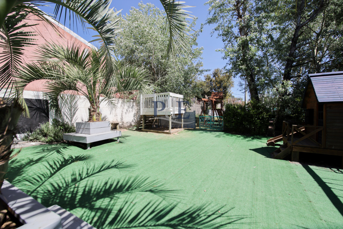 Casa en venta y alquiler | 10 dormitorios, 6 baños y 1.200 m² de terreno. Ubicación: El Chorro, Punta del Este - Imagen 37