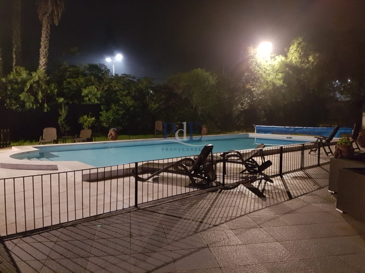 Casa ideal para vivir todo el año | Jardines de Córdoba | 4.700 m2 sup 545 m2 Ed. Punta del Este - Imagen 11