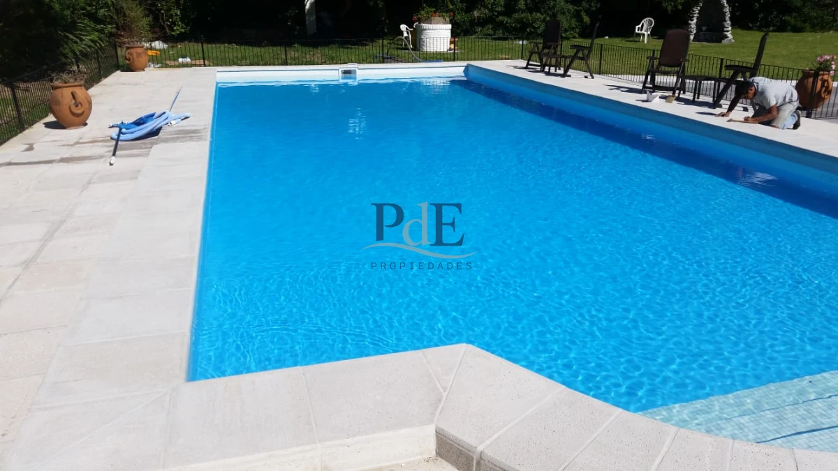 Casa ideal para vivir todo el año | Jardines de Córdoba | 4.700 m2 sup 545 m2 Ed. Punta del Este - Imagen 14