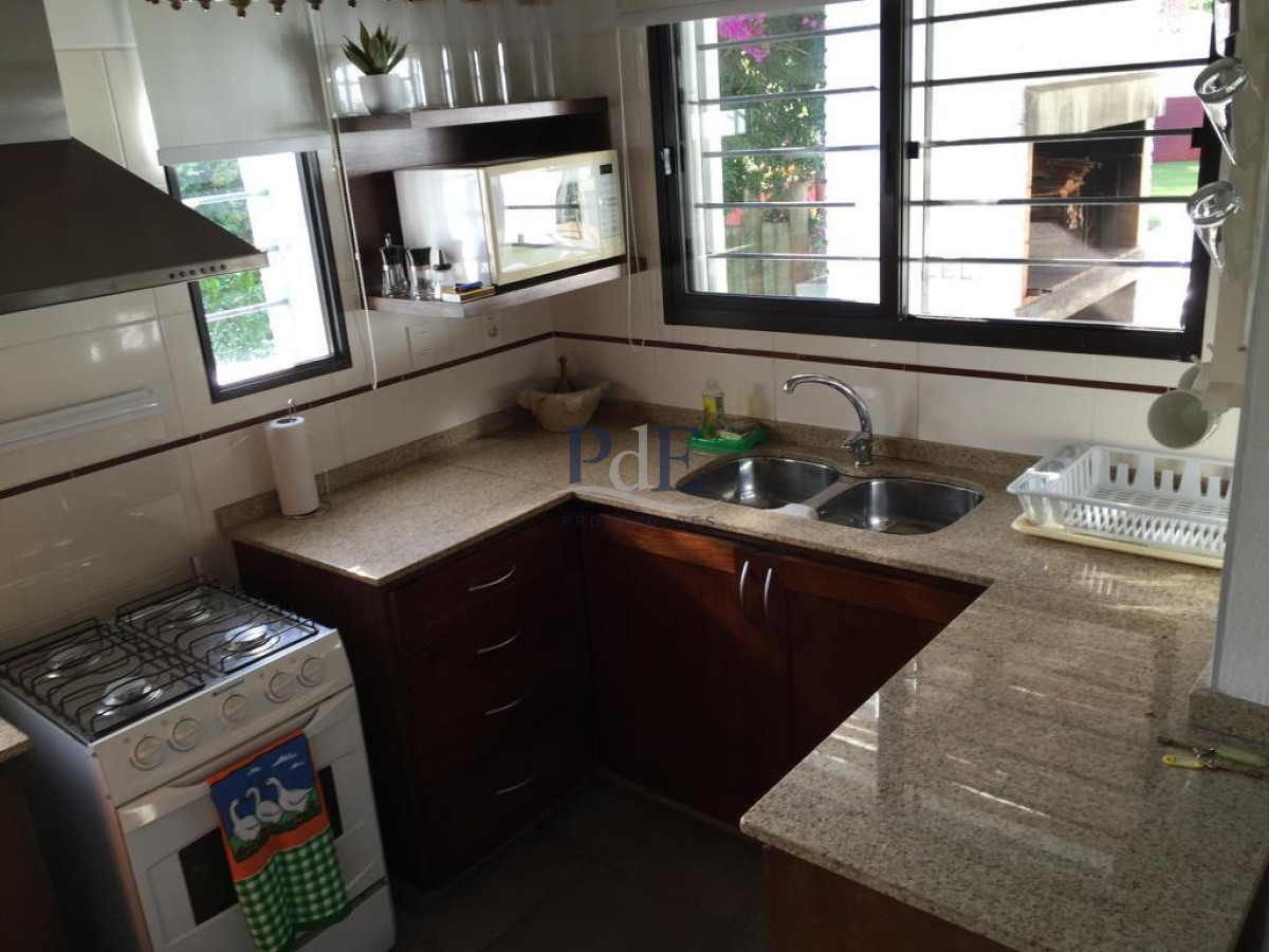 Casa en Portezuelo, Punta Ballena, a pasos del mar!!! - Imagen 26