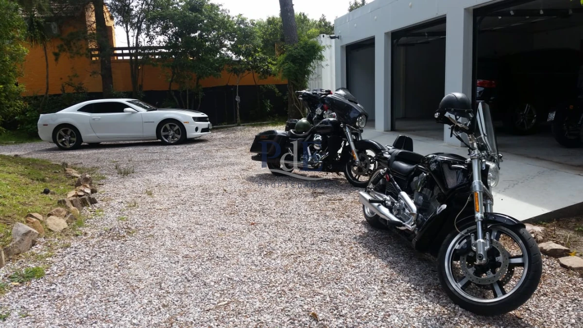 Casa ideal para vivir todo el año | Jardines de Córdoba | 4.700 m2 sup 545 m2 Ed. Punta del Este - Imagen 6