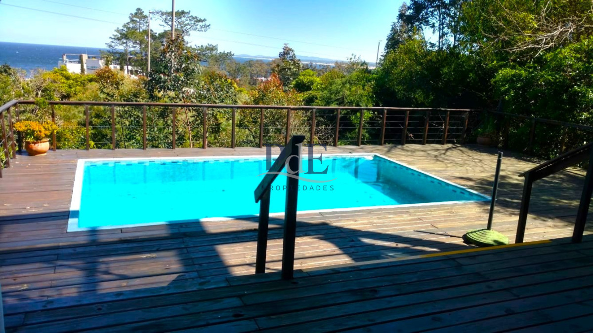 Casa en venta en Punta Ballena. Con vista al Mar. - Imagen 3