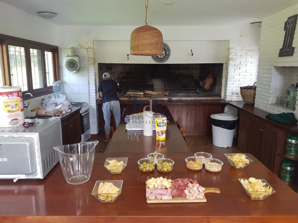 Casa ideal para vivir todo el año | Jardines de Córdoba | 4.700 m2 sup 545 m2 Ed. Punta del Este - Imagen 15