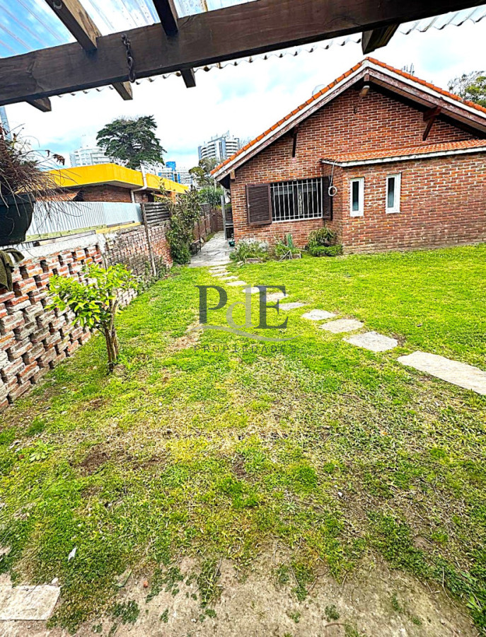 Casa en alquiler | 2 dormitorios, 2 baños, para la temporada 2026-2027. Ubicación: Aidy Grill, Punta del Este - Imagen 3
