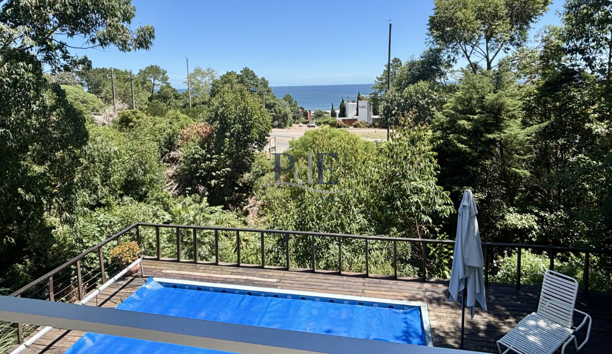 Casa en venta en Punta Ballena. Con vista al Mar. - Imagen 11