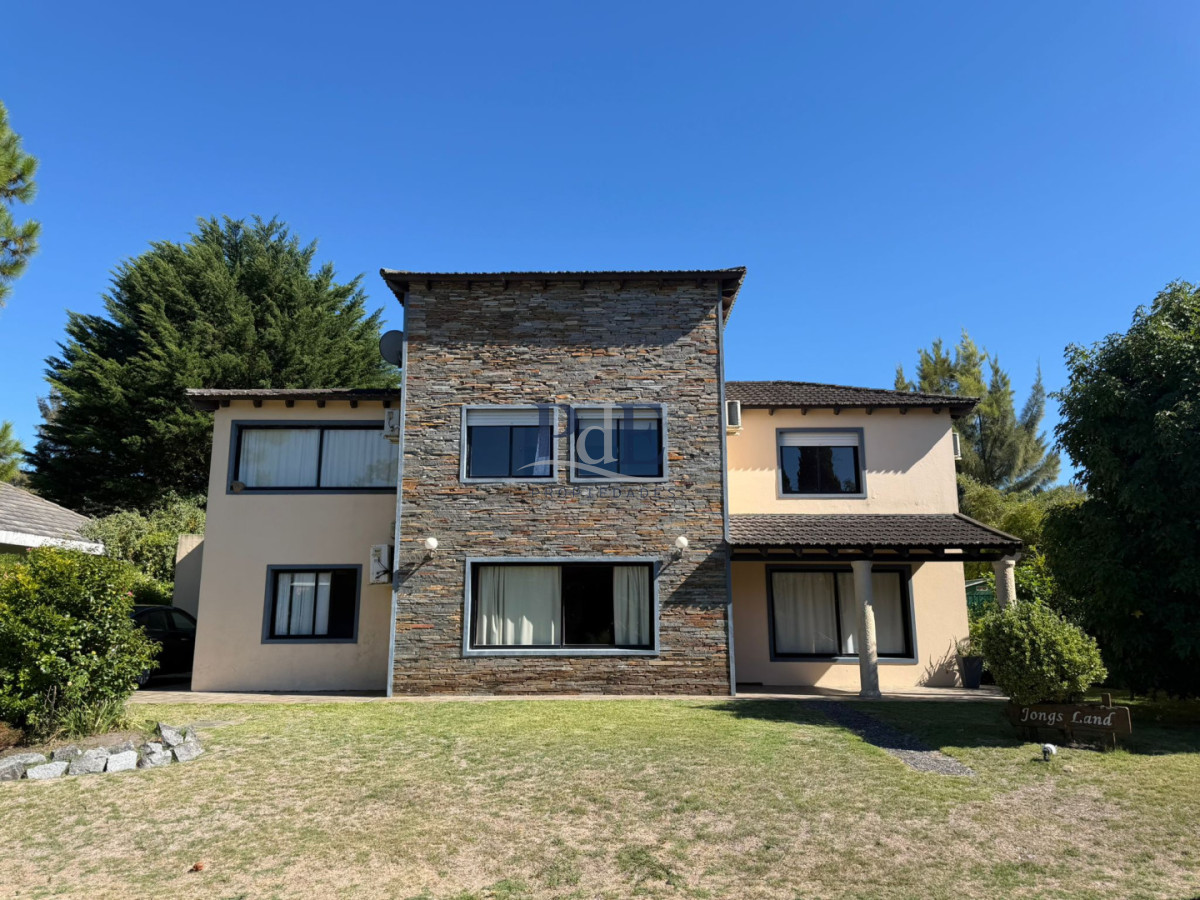 Casa en venta | 6 dormitorios, piscina climatizada y gran jardín. Ubicación: La Residence, Punta del Este - Imagen 1