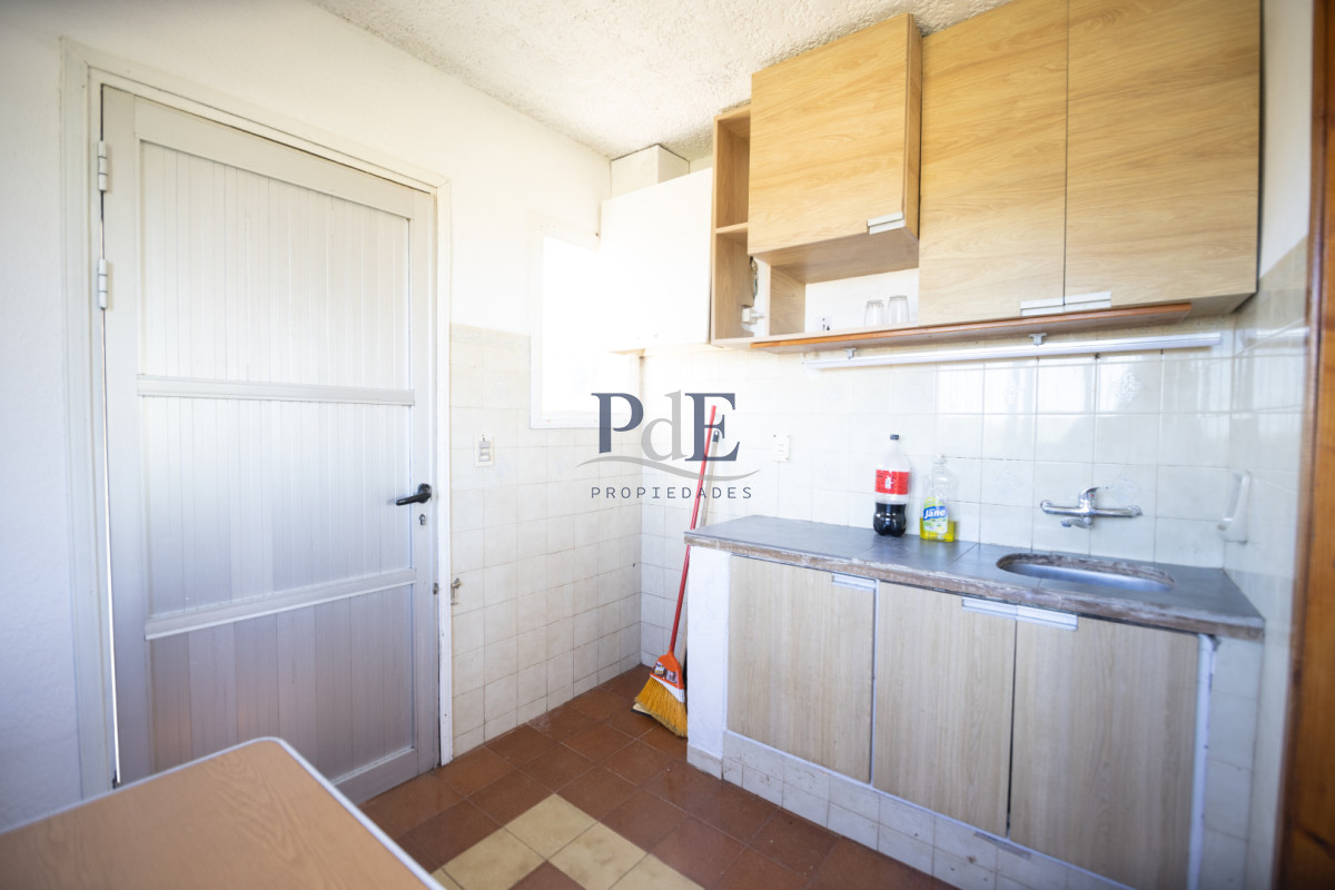 Casa en venta | 3 dormitorios en dos plantas, terreno de 450 m², a 200 m del mar. Ubicación: Punta Piedras, Punta del Este - Imagen 13