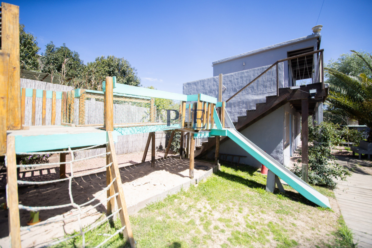 Casa en venta y alquiler | 10 dormitorios, 6 baños y 1.200 m² de terreno. Ubicación: El Chorro, Punta del Este - Imagen 31
