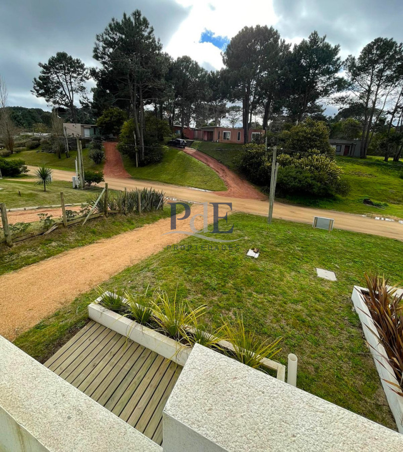 Casa en venta | A estrenar, 3 dormitorios con suite y 3 baños, a 350 m del mar. Ubicación: Chihuahua, Punta del Este - Imagen 10