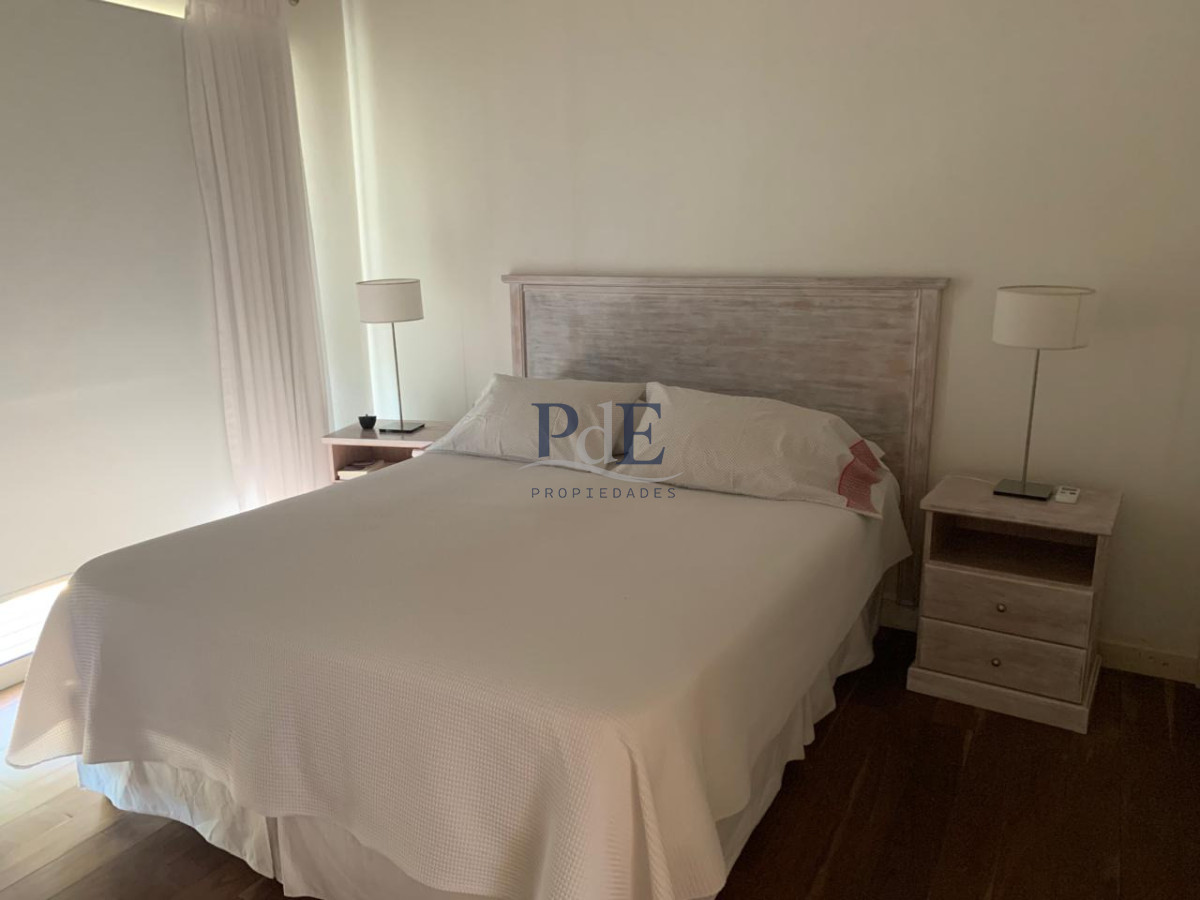 Casa en alquiler | Temporada 2026-2027, 4 dormitorios, 2 suites, para 8 personas, a 50 m del mar. Ubicación: Tio Tom, Punta Ballena - Imagen 13