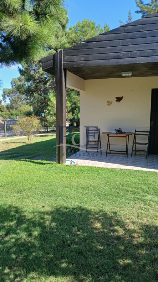 Casa en Alquiler Anual en Pinares | 2 Dormitorios | Punta del Este - Imagen 1