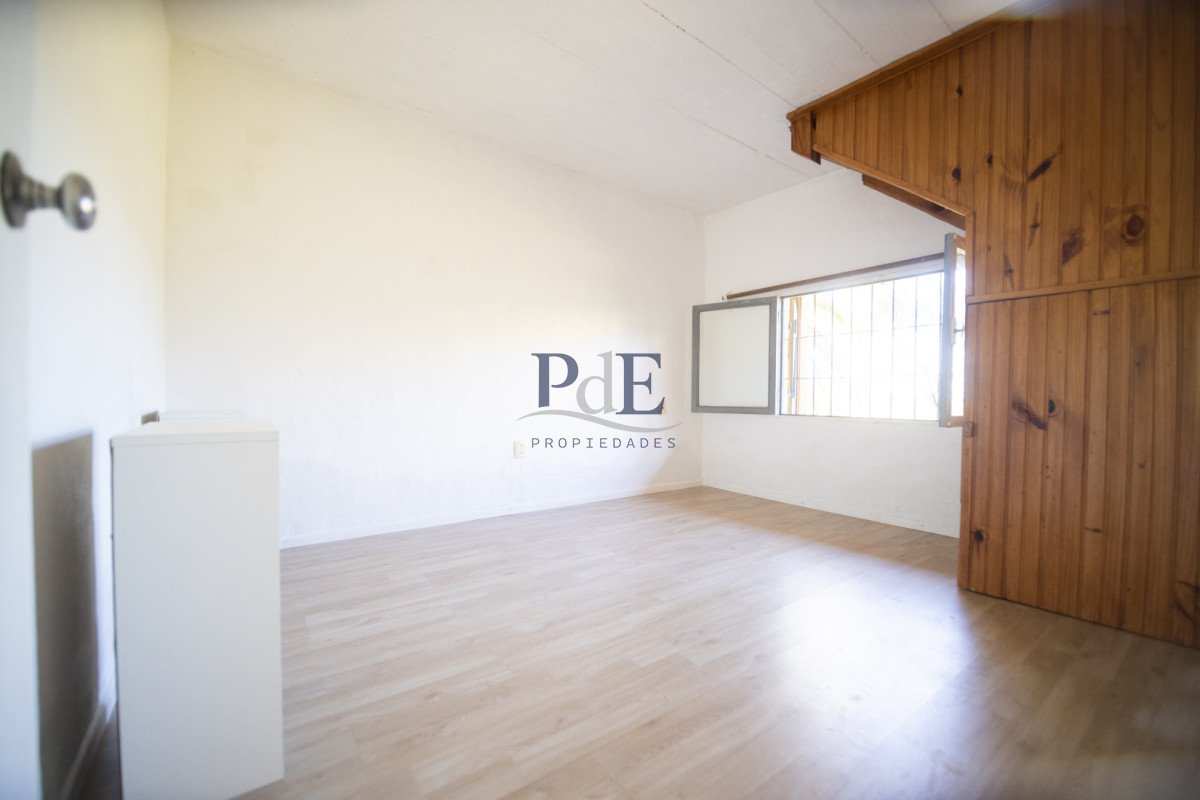 Casa en venta | 3 dormitorios en dos plantas, terreno de 450 m², a 200 m del mar. Ubicación: Punta Piedras, Punta del Este - Imagen 8