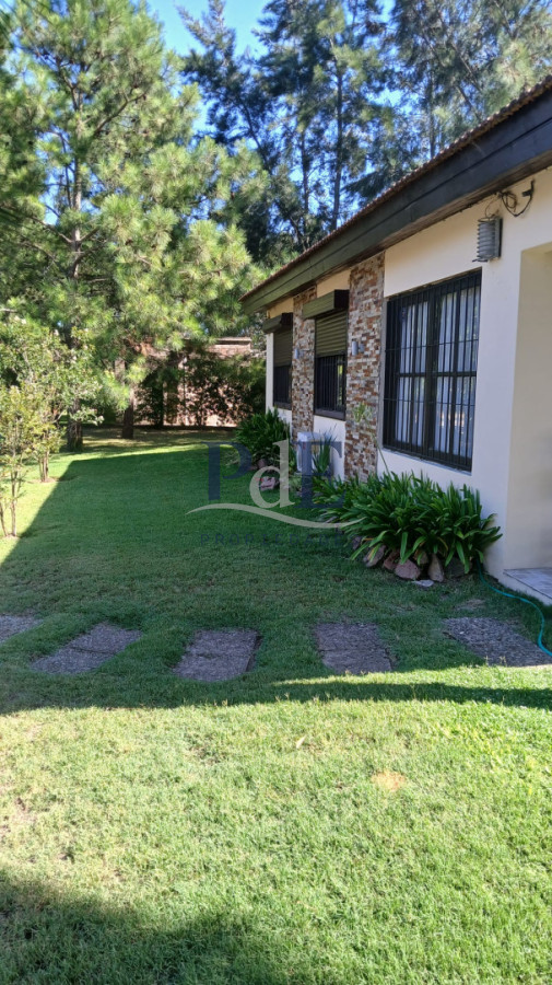 Casa en Alquiler Anual en Pinares | 2 Dormitorios | Punta del Este