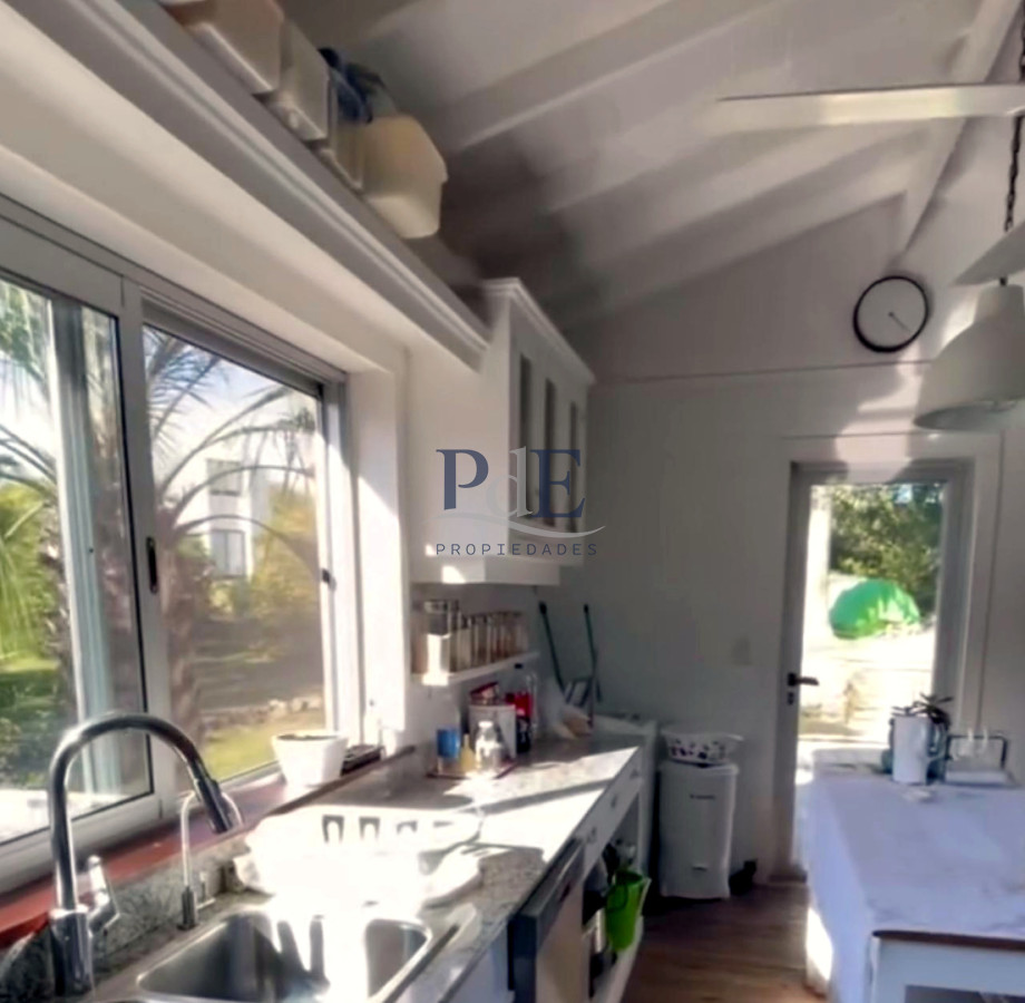 Casa en alquiler | Temporada 2026-2027, 3 dormitorios, 3 baños, para 6 personas, a pasos del club. Ubicación: El Quijote, Punta del Este - Imagen 10