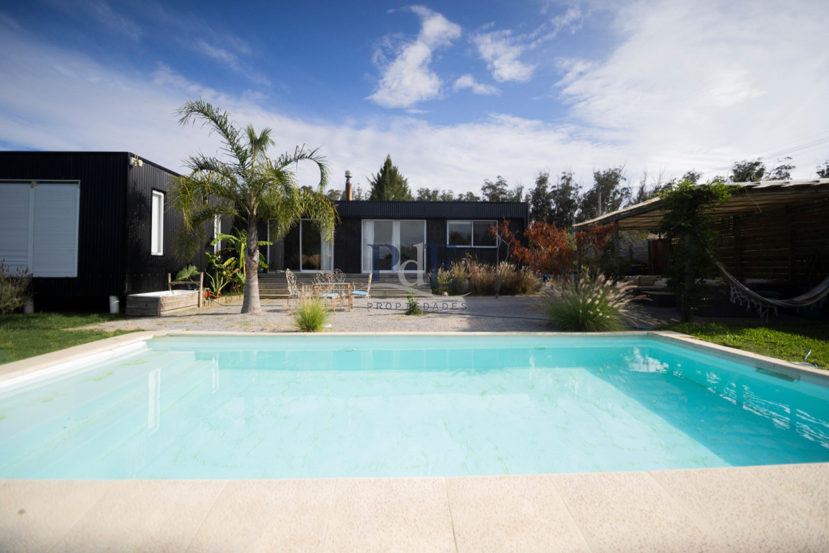 Casa en Miramar Acres - Piscina Climatizada y Cancha de Fútbol - Imagen 1